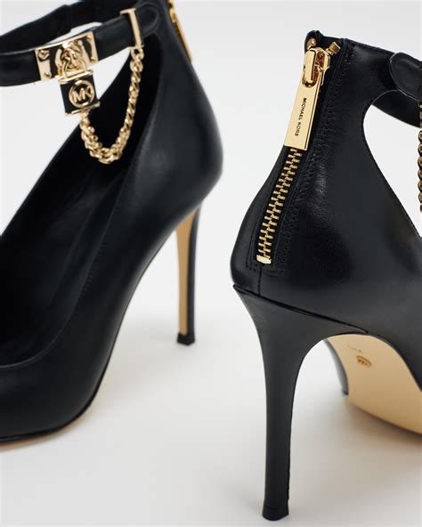 michael kors hamilton pump|More.